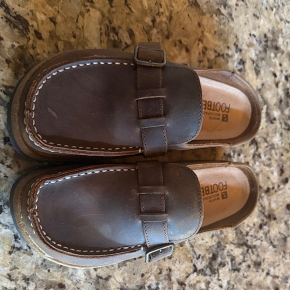 White Mountain Dark Brown Leather Clogs - Picture 2 of 4